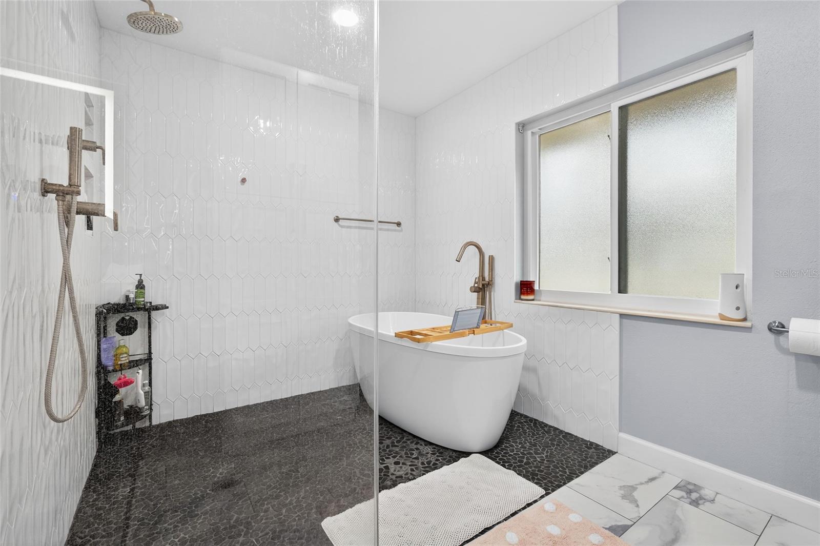 FRANCES ARBOR VILLAS - Residential