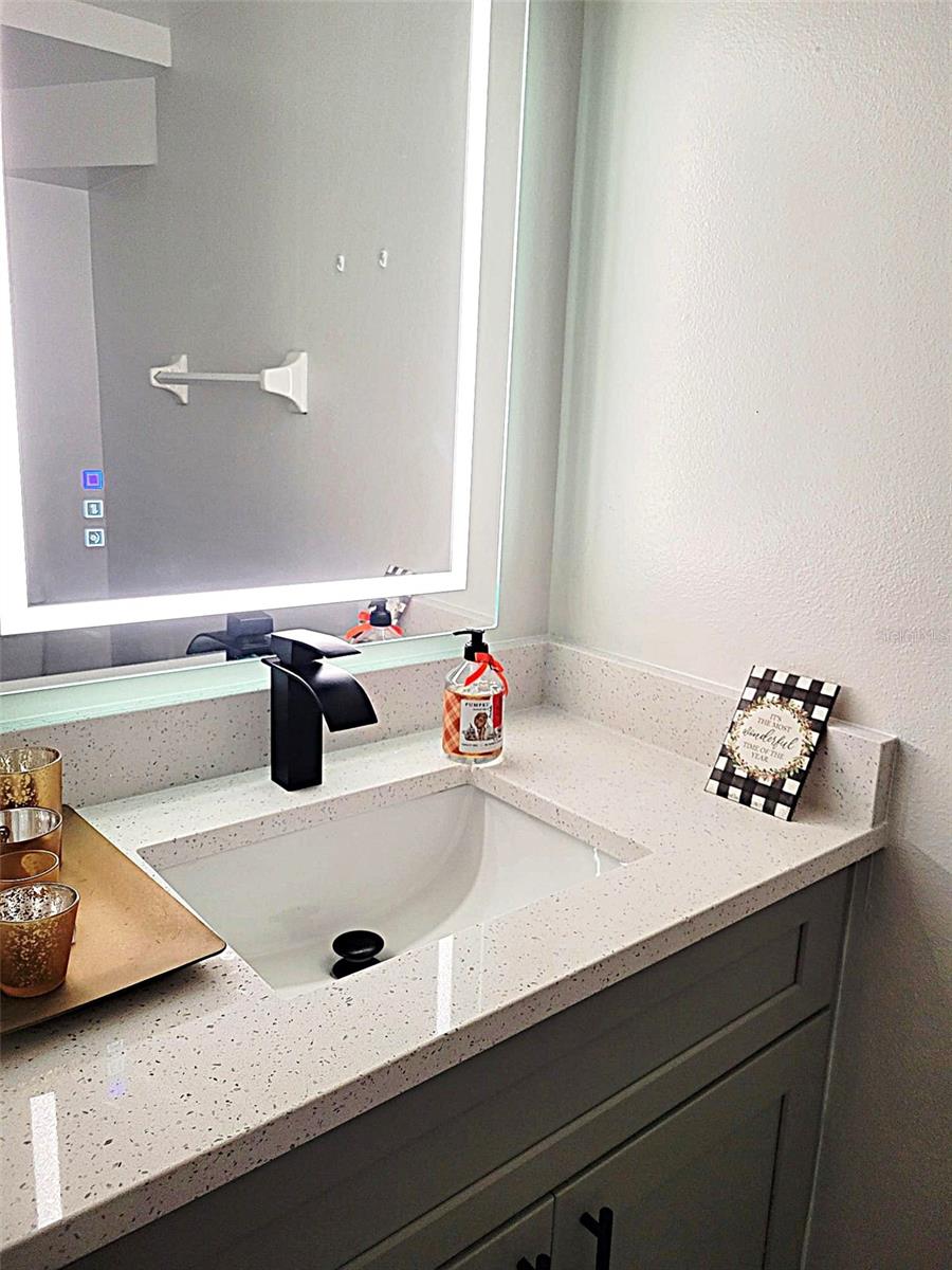 WATERFORD LAKES TR N 33 - Residential