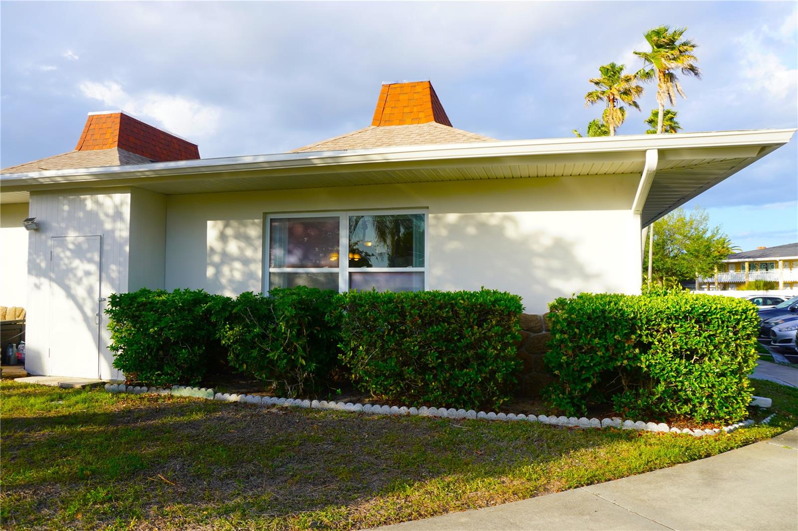 TAHITIAN GARDENS CONDO - Residential