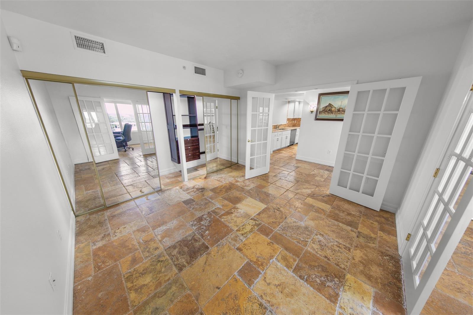 MARTINIQUE CONDO - Residential