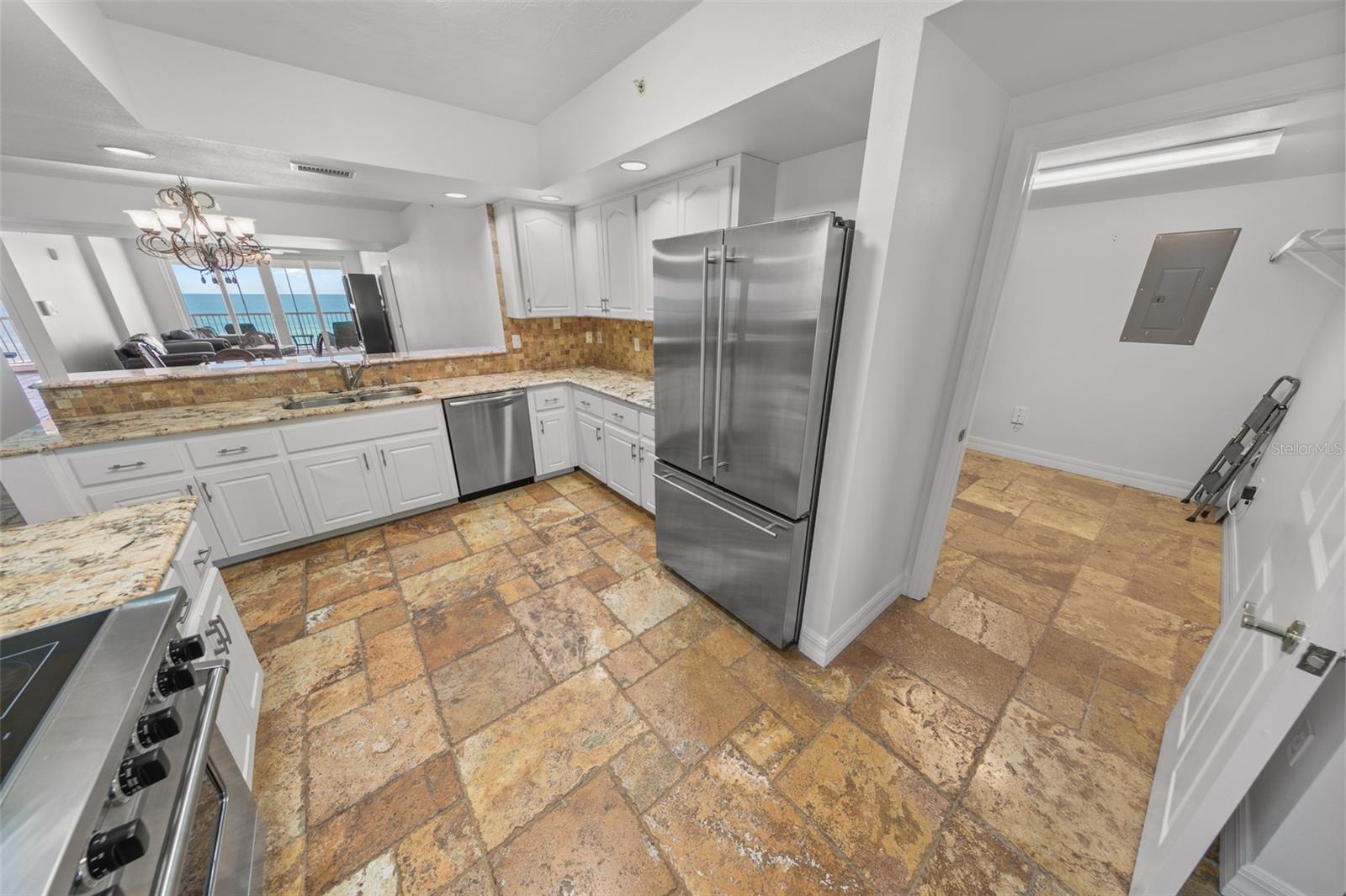 MARTINIQUE CONDO - Residential