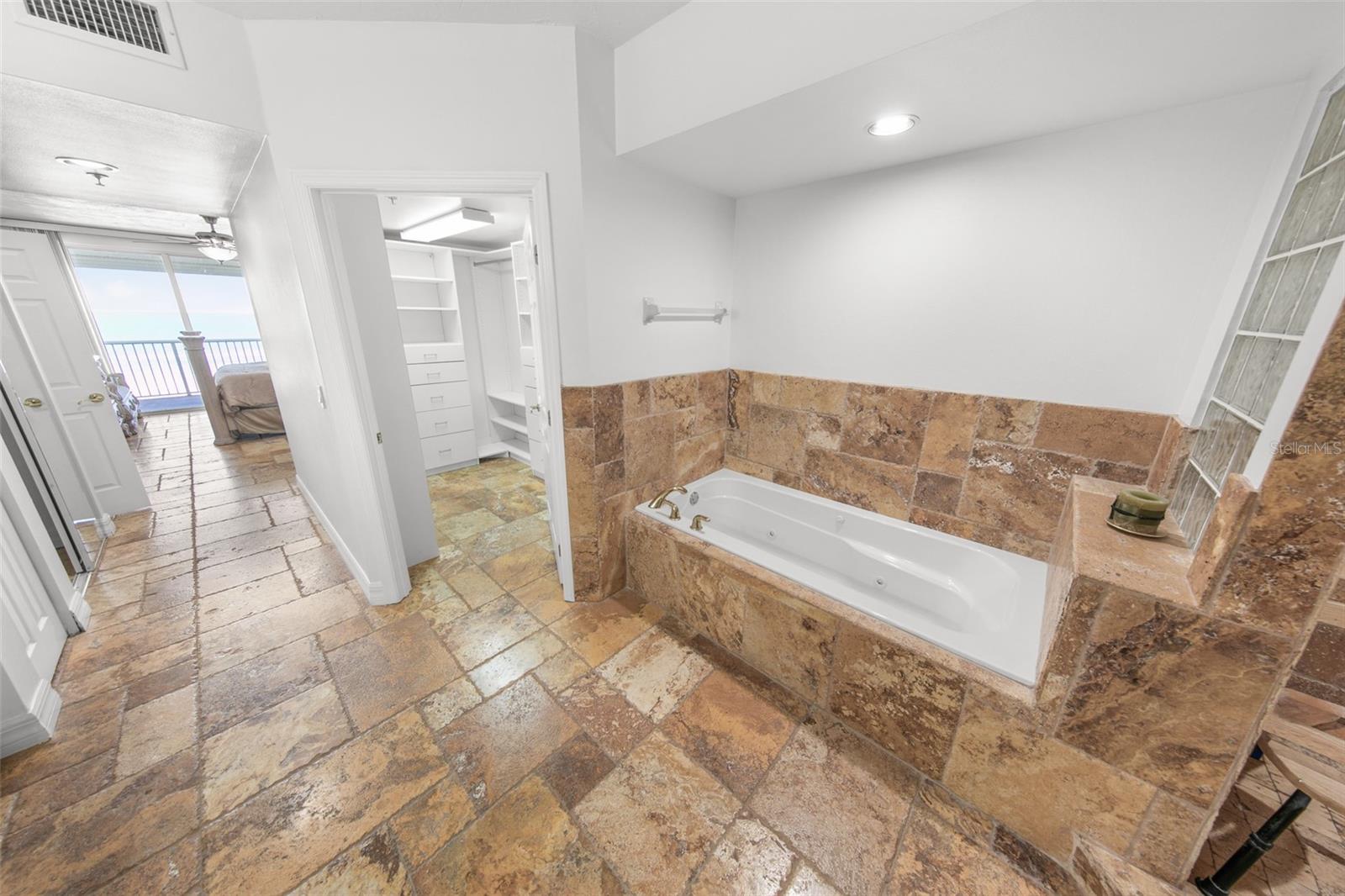 MARTINIQUE CONDO - Residential