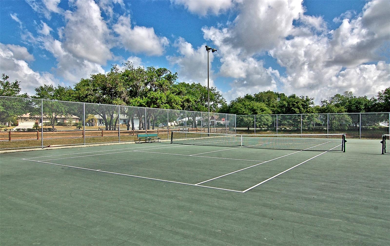 COLONIAL OAKS - Residential