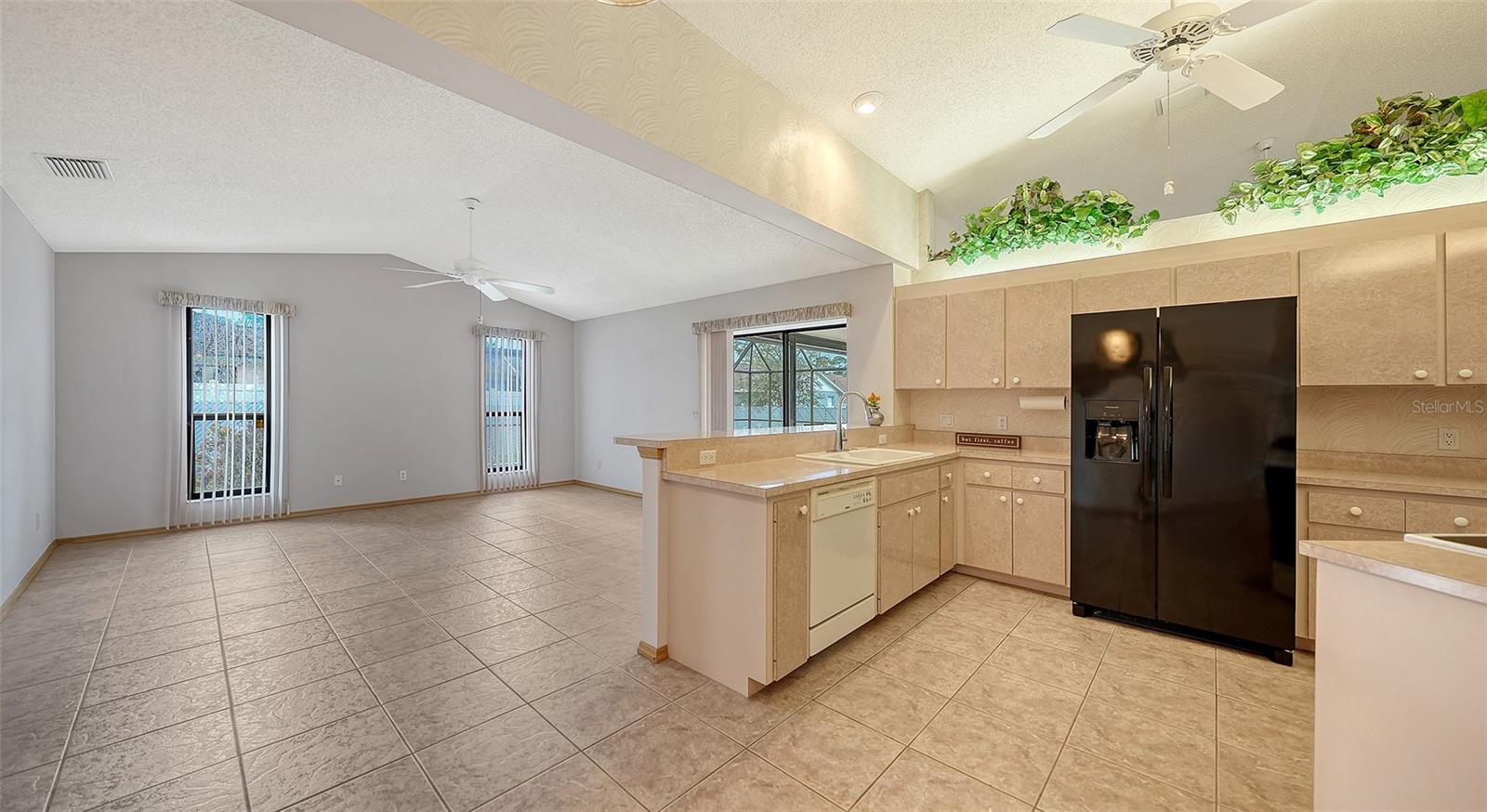 COLONIAL OAKS - Residential