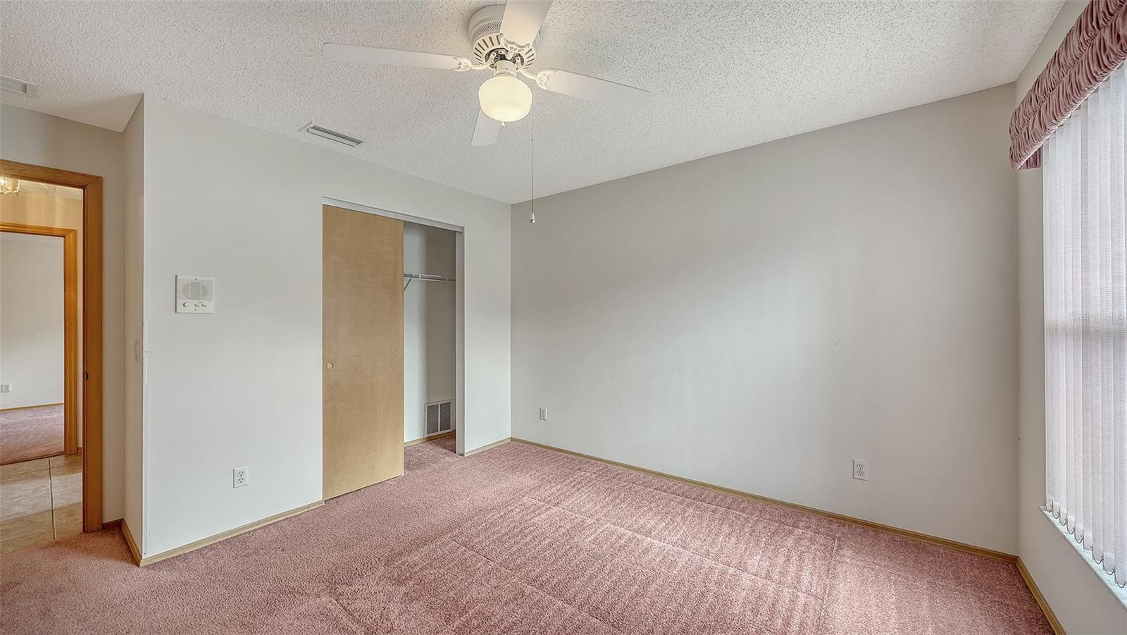 COLONIAL OAKS - Residential