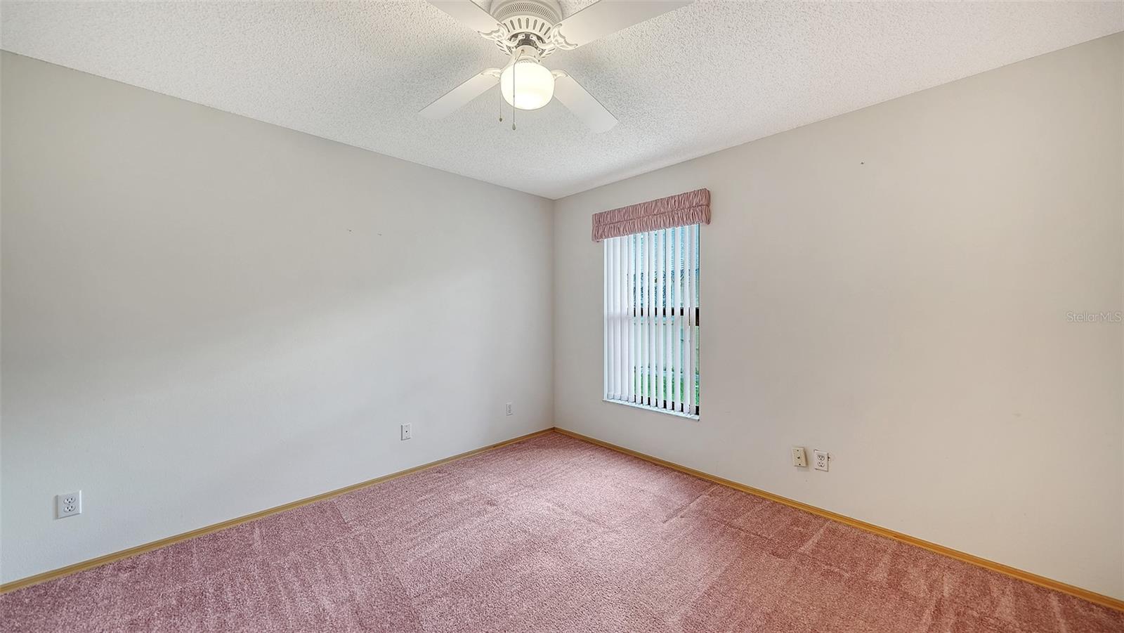 COLONIAL OAKS - Residential