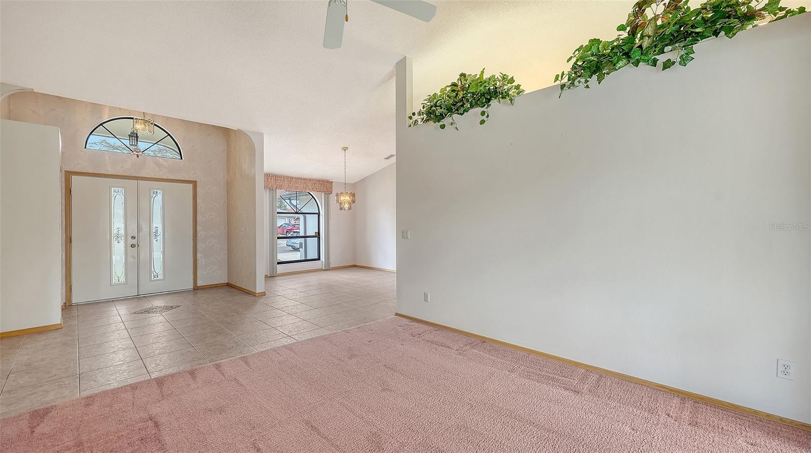 COLONIAL OAKS - Residential