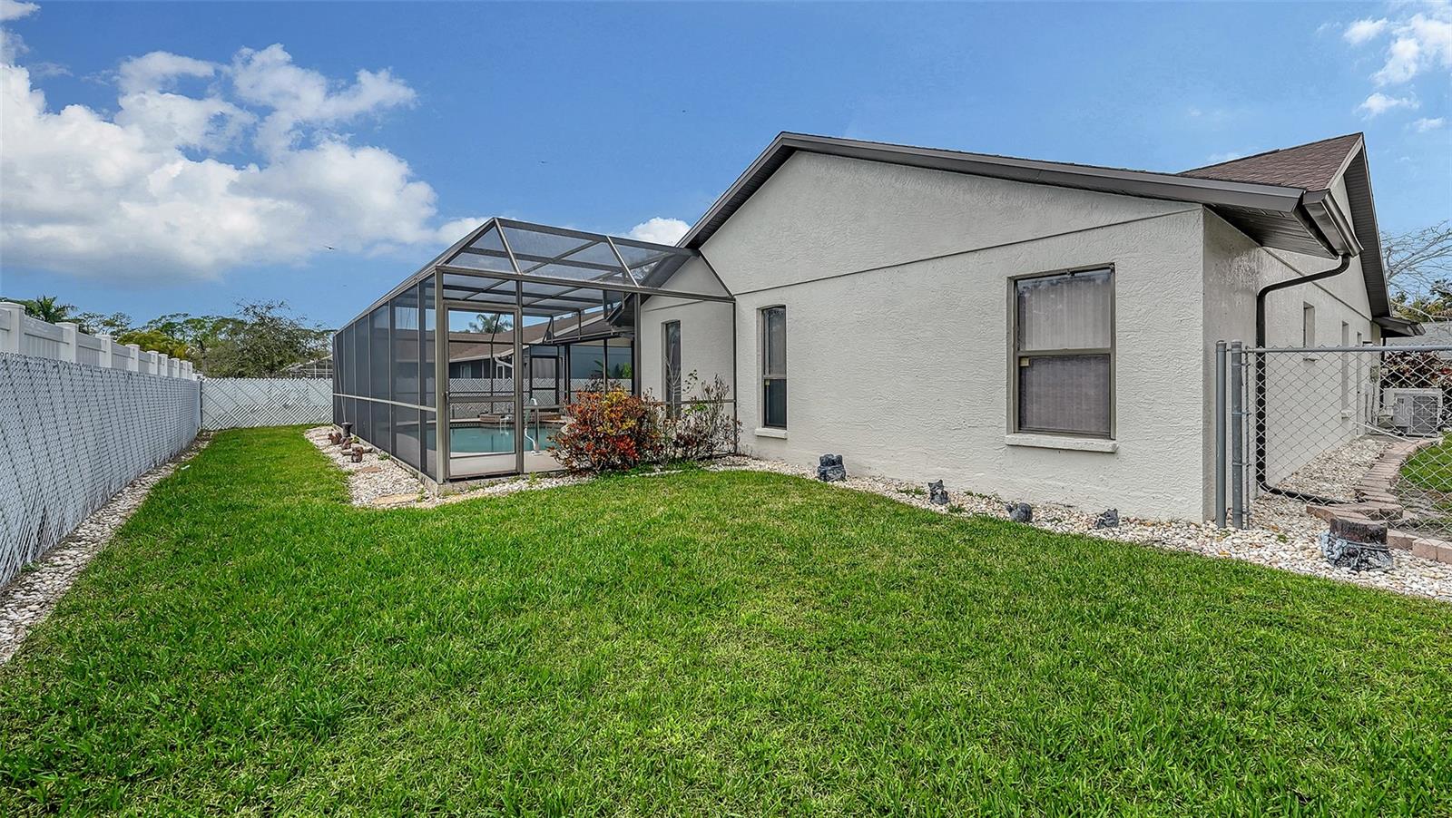 COLONIAL OAKS - Residential