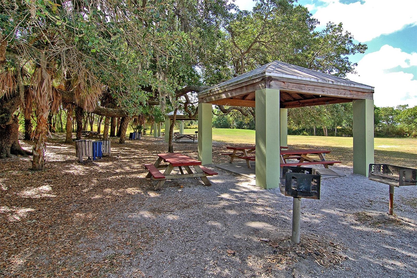 COLONIAL OAKS - Residential