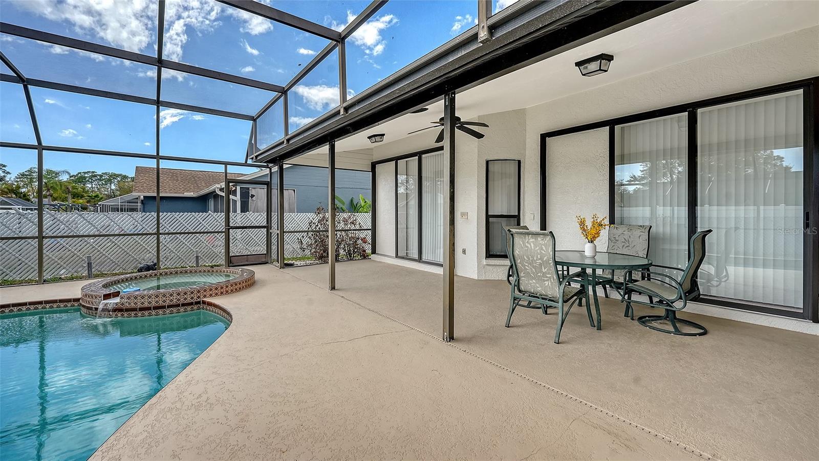 COLONIAL OAKS - Residential