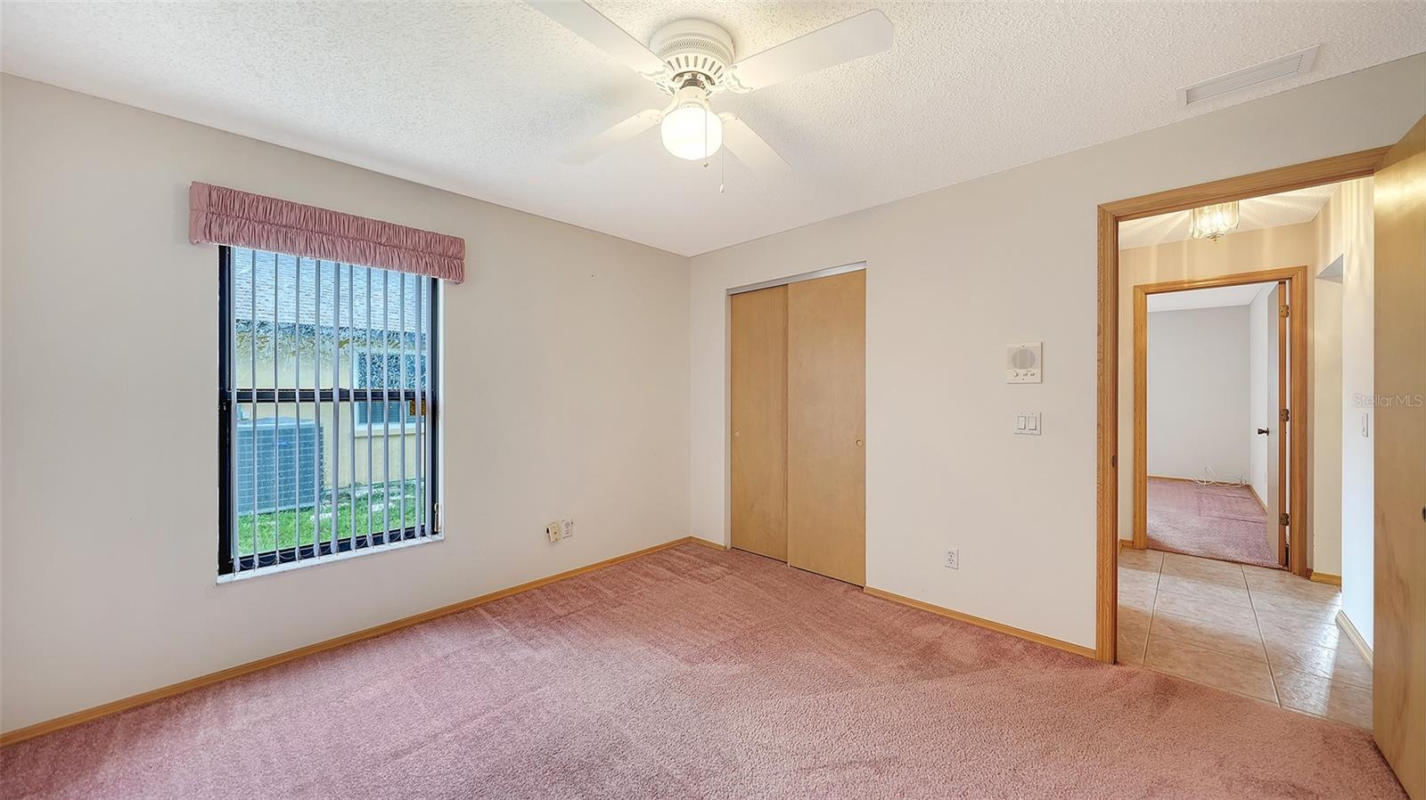 COLONIAL OAKS - Residential