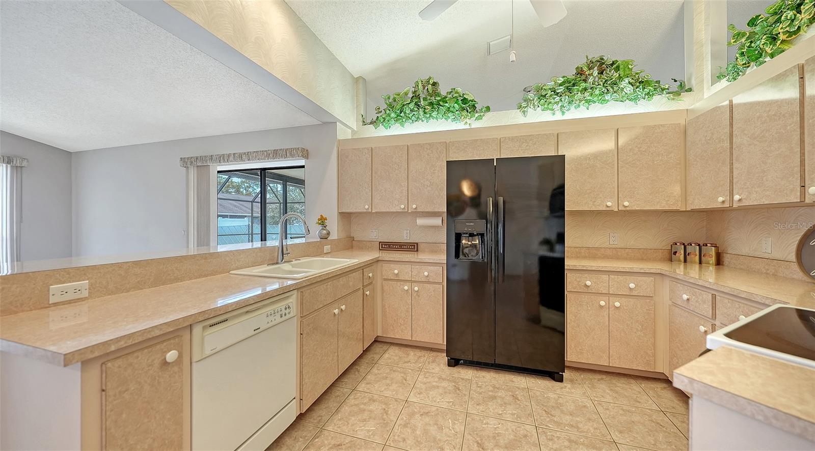 COLONIAL OAKS - Residential