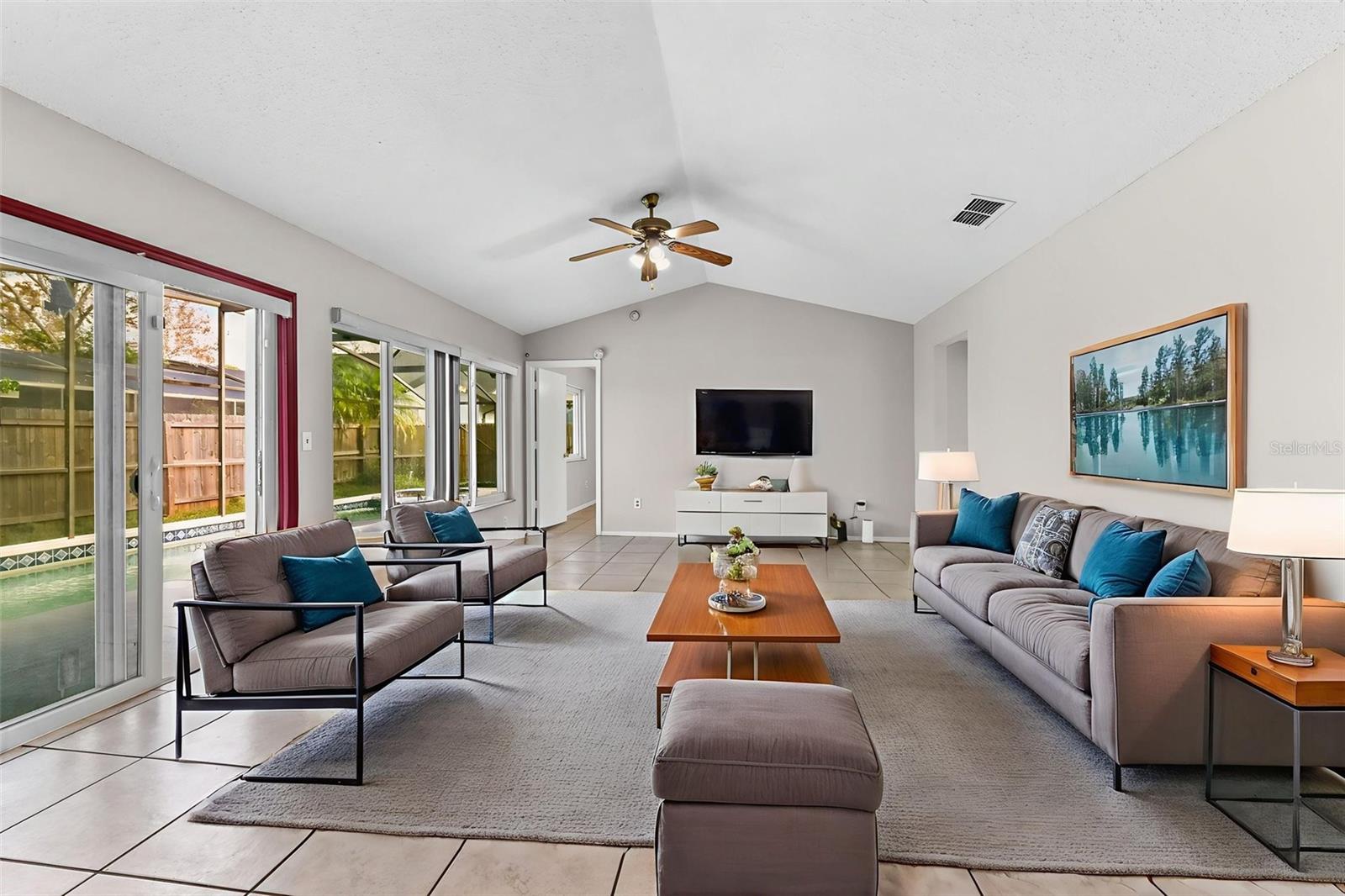 LAKEWOOD AT THE CROSSINGS UNIT 6 - Residential