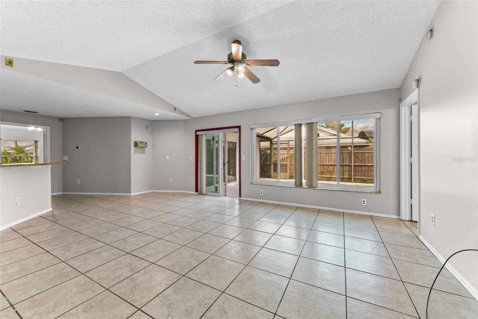 LAKEWOOD AT THE CROSSINGS UNIT 6 - Residential