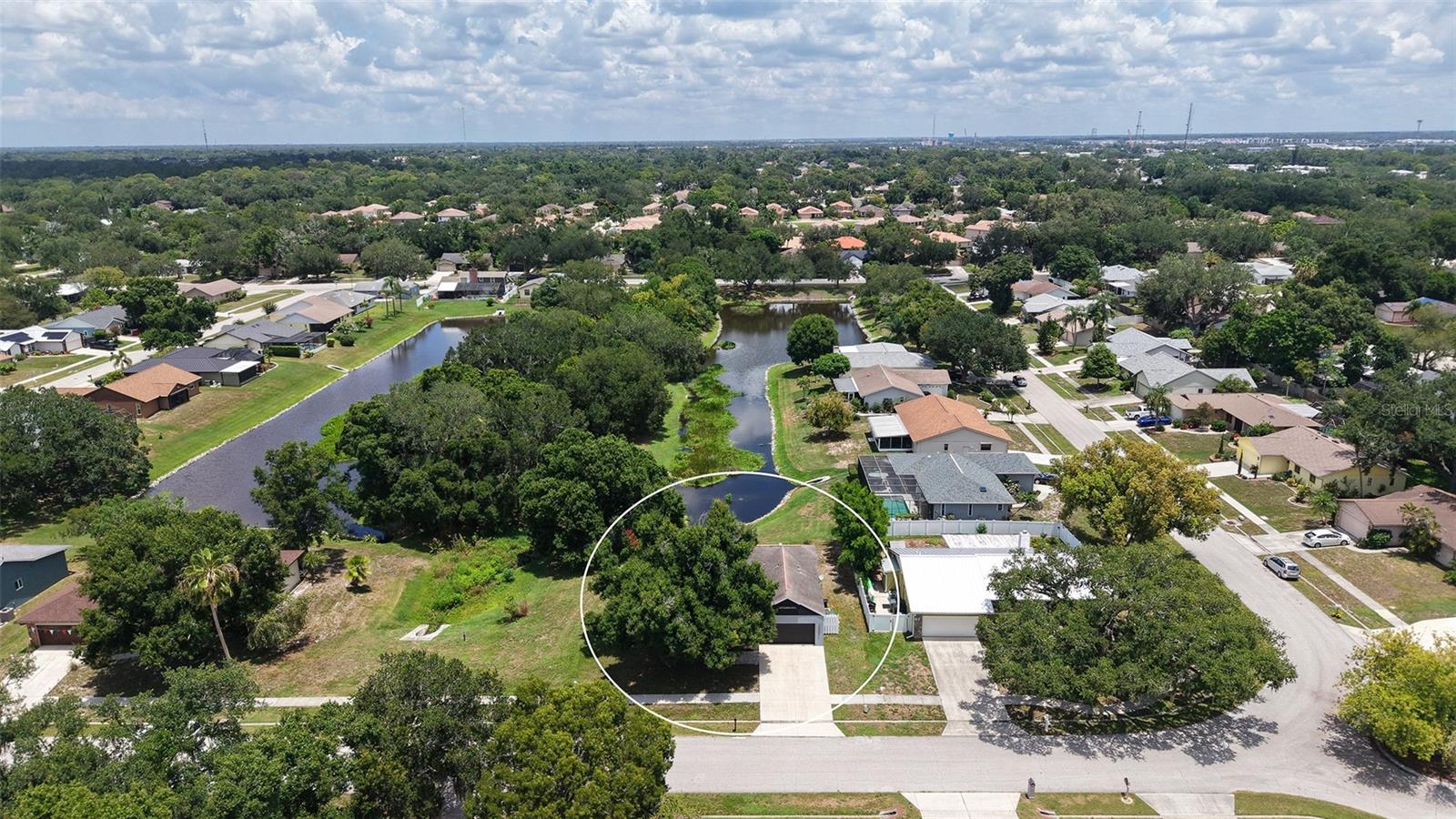 2481 S SCARLET OAK COURT