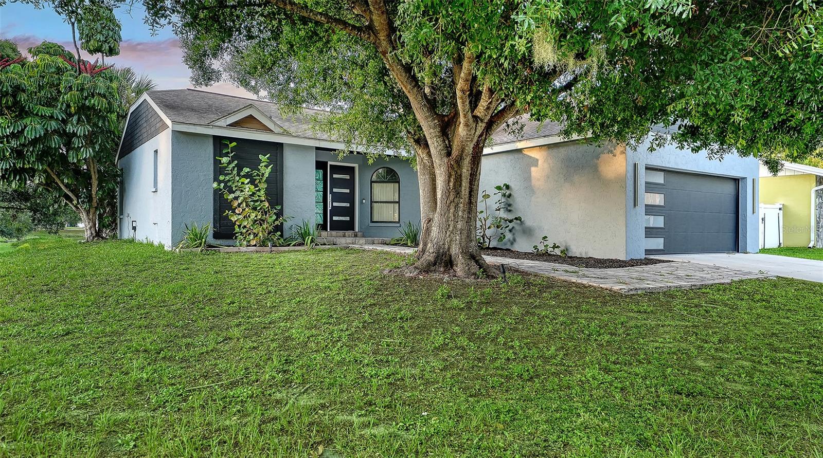 2481 S SCARLET OAK COURT