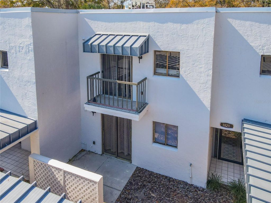 Photo of 1821 Village Court, Mulberry, FL 33860 (MLS # L4959207)