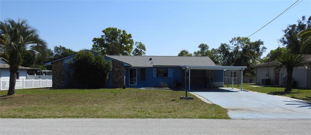 Photo of 2128 Linwood Avenue, Spring Hill, FL 34608 (MLS # TB8489155)