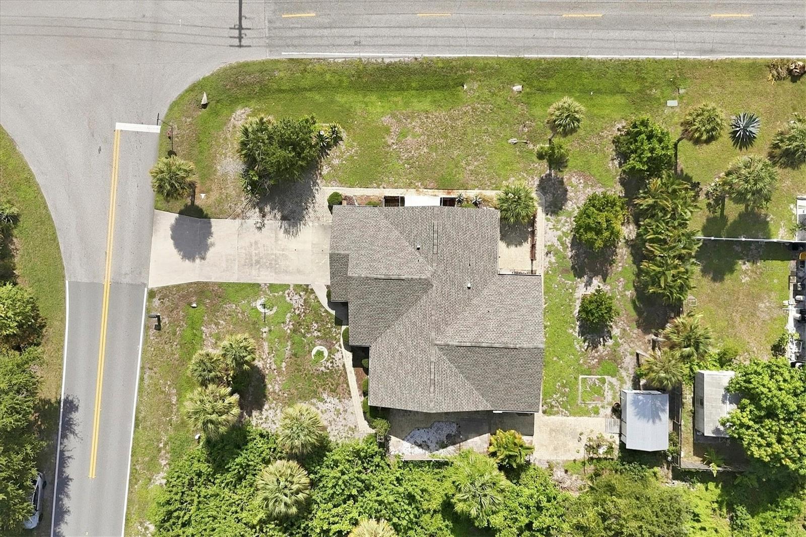 3280 SIESTA DRIVE