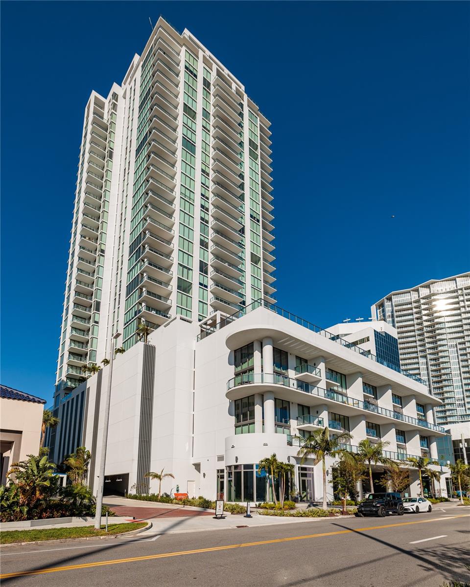 SALTAIRE CONDO - Residential