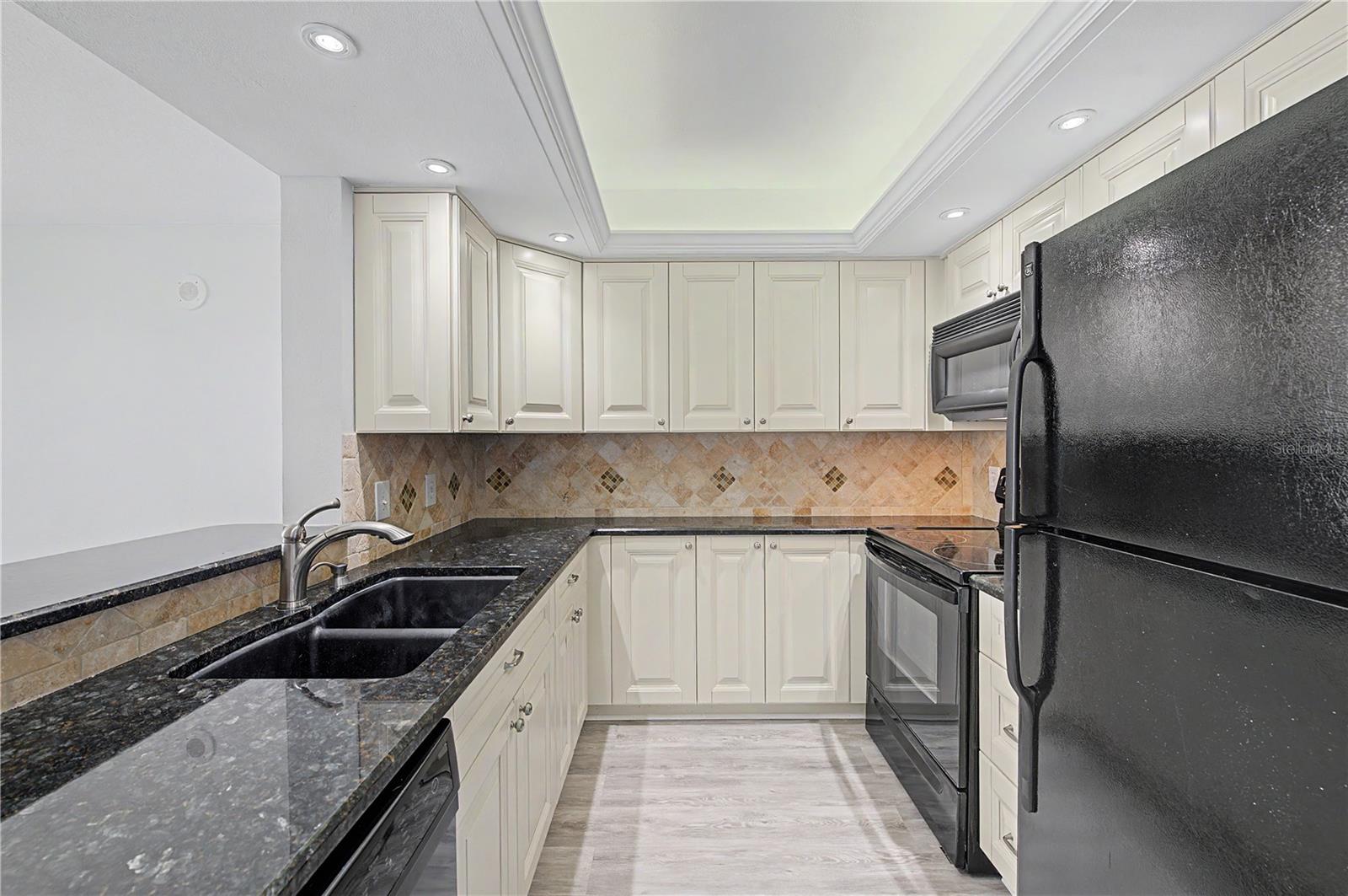 800 COVE CAY DRIVE 5G