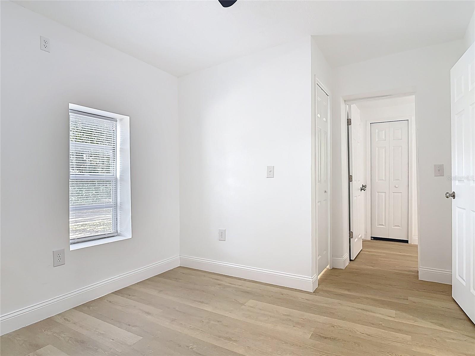 ACREAGE & UNREC - Residential Lease