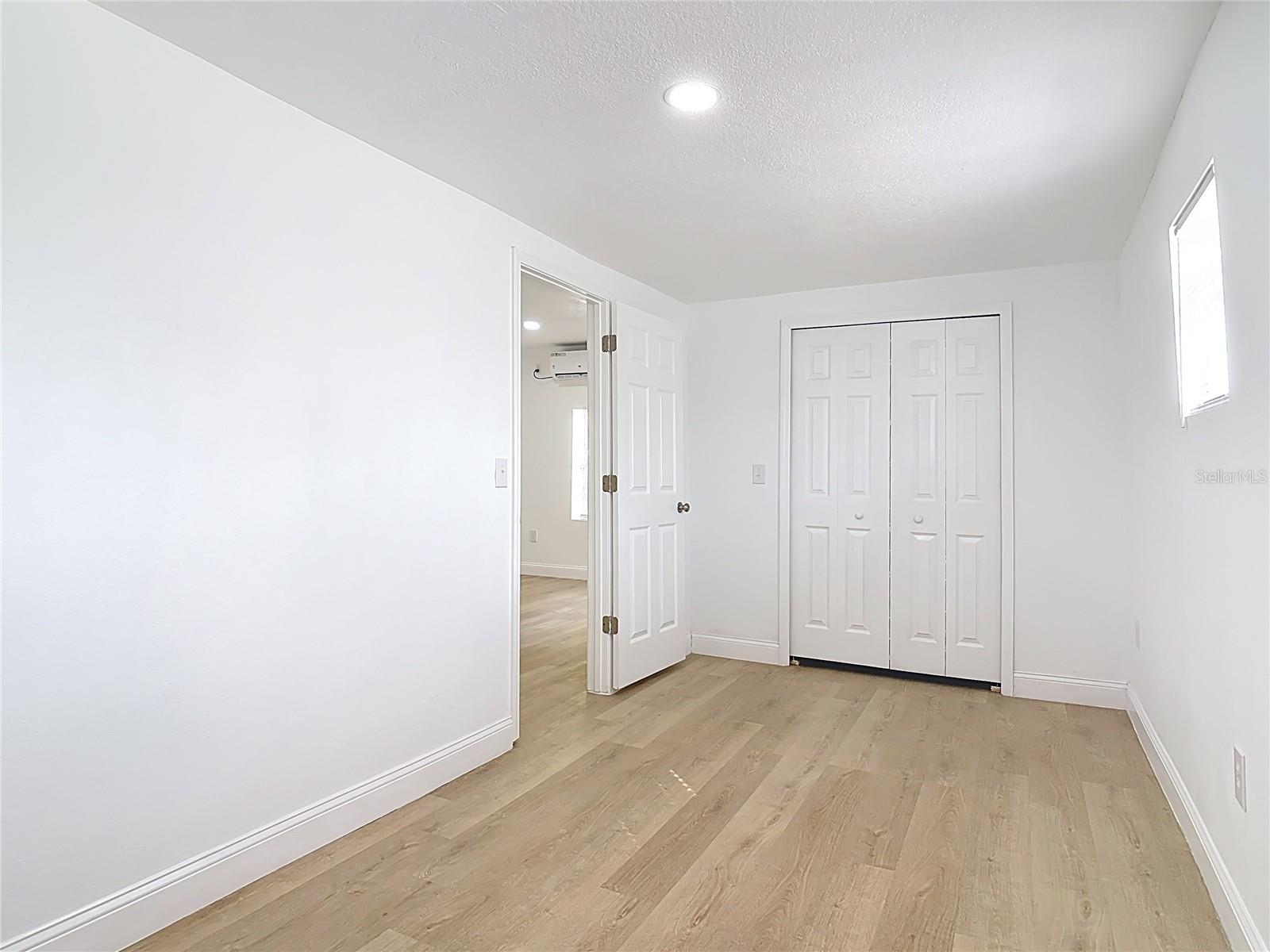 ACREAGE & UNREC - Residential Lease