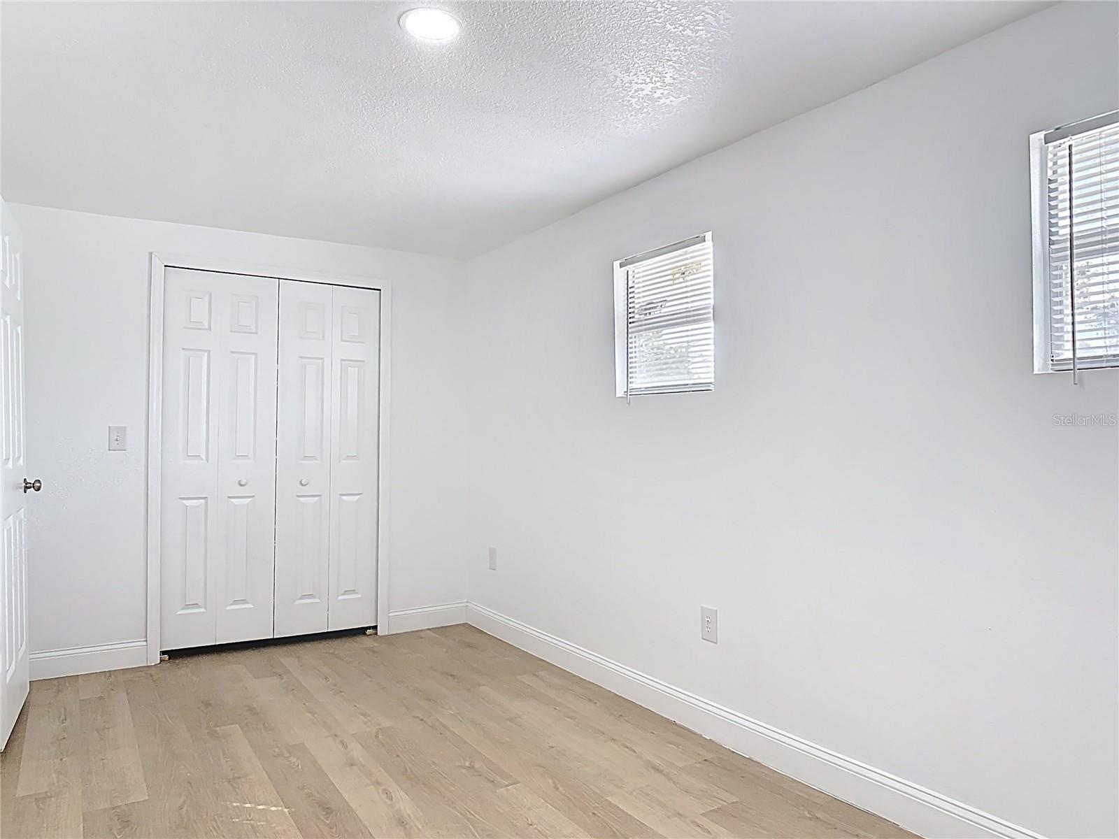 ACREAGE & UNREC - Residential Lease