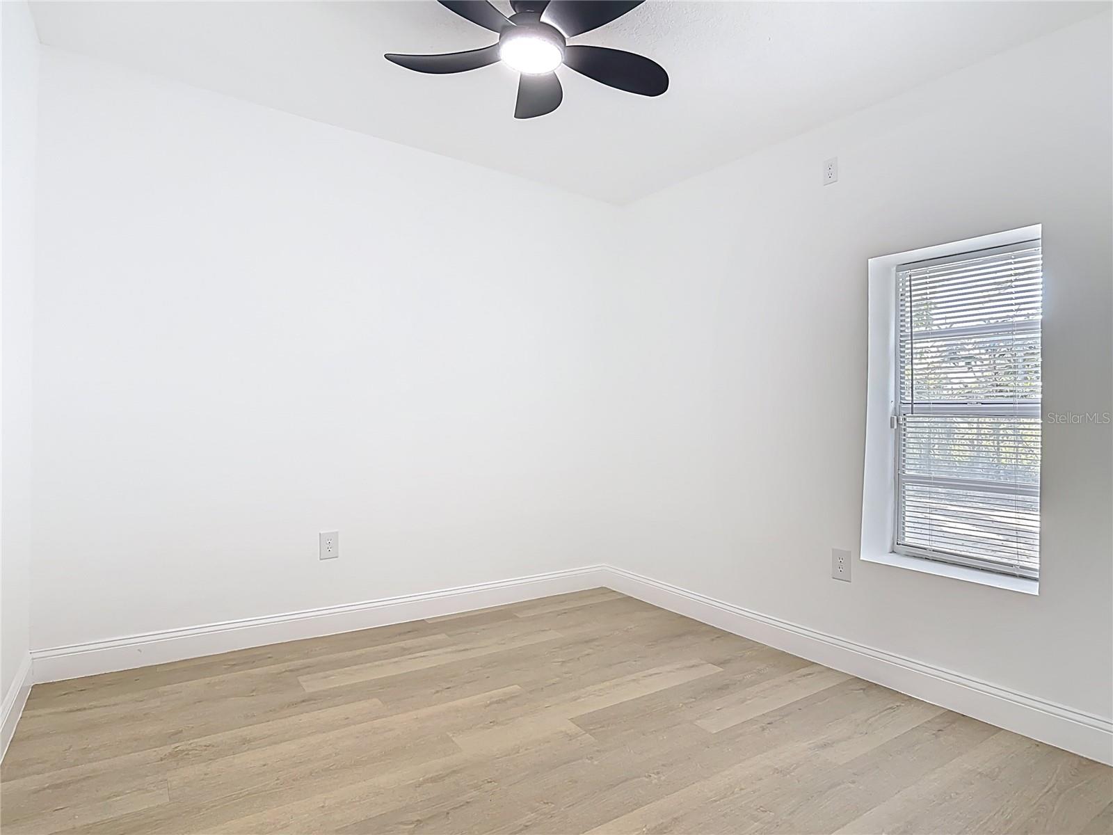 ACREAGE & UNREC - Residential Lease