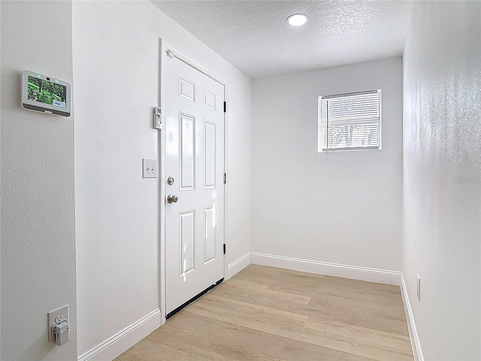 ACREAGE & UNREC - Residential Lease