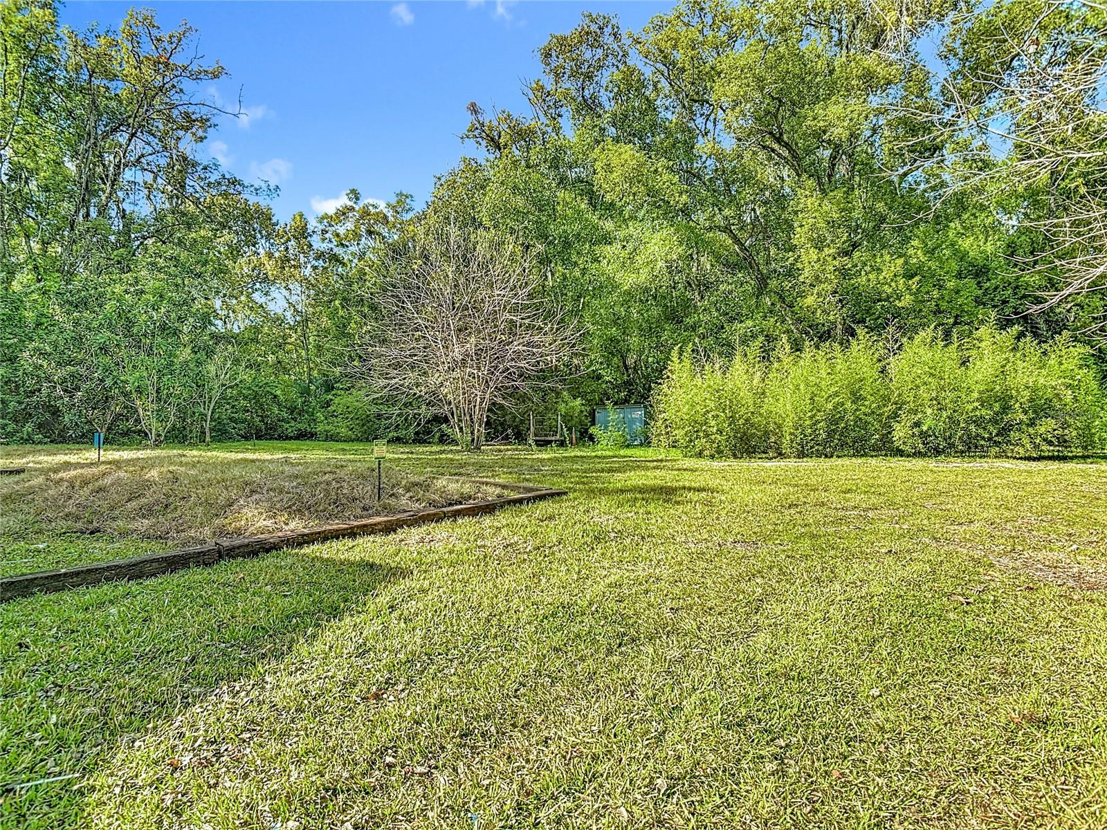 ACREAGE & UNREC - Residential Lease