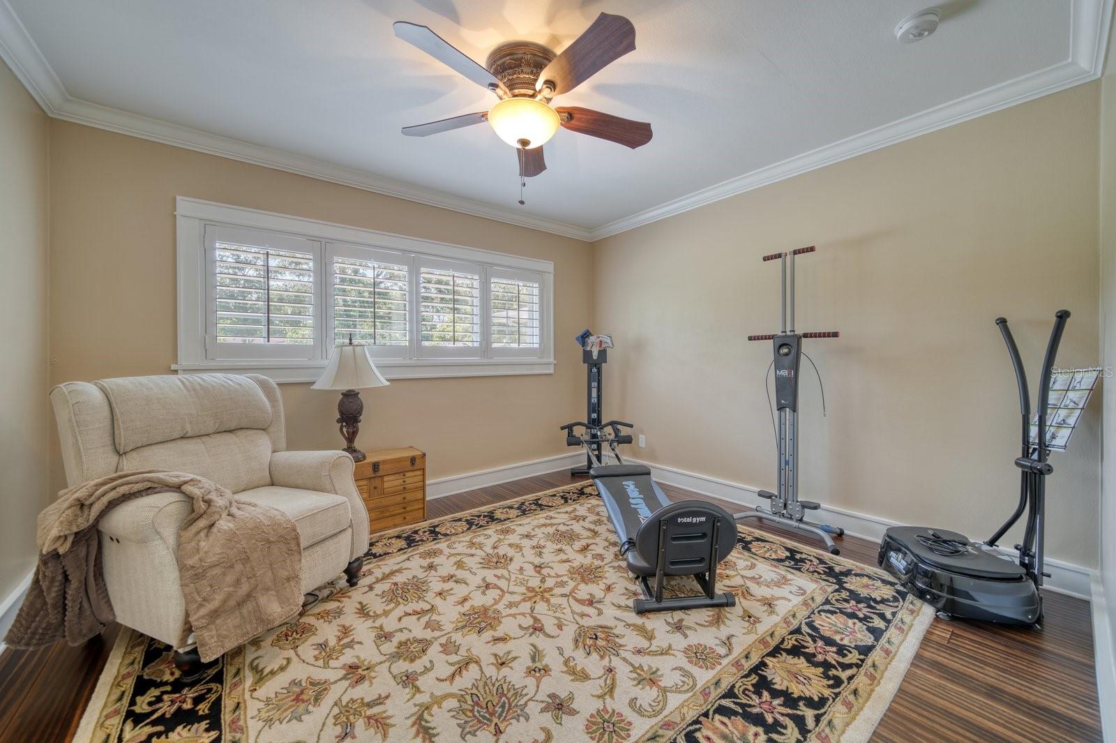 SHERWOOD MANOR 1ST ADD - Residential Lease