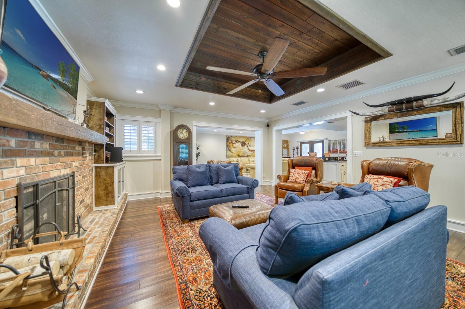 SHERWOOD MANOR 1ST ADD - Residential Lease