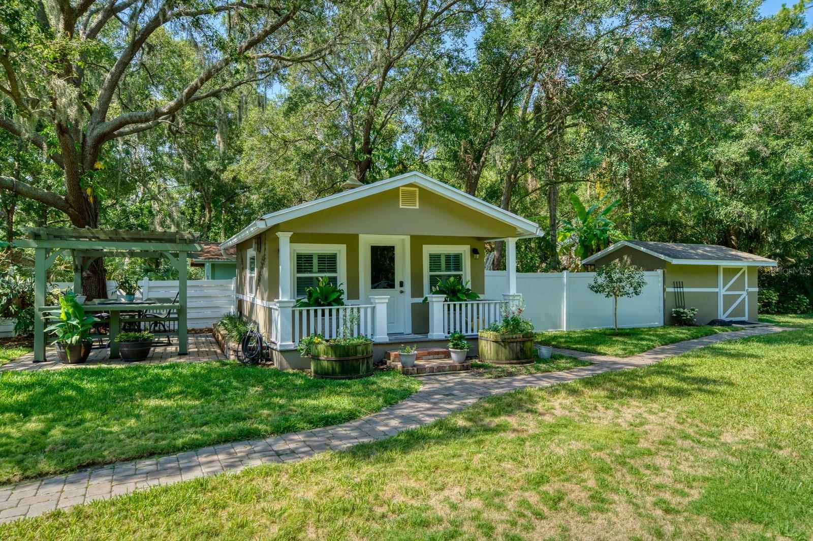 SHERWOOD MANOR 1ST ADD - Residential Lease