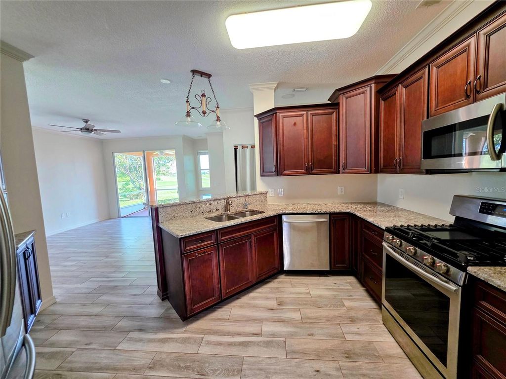 Photo of 834 Springwood Circle, Bradenton, FL 34212 (MLS # A4653084)