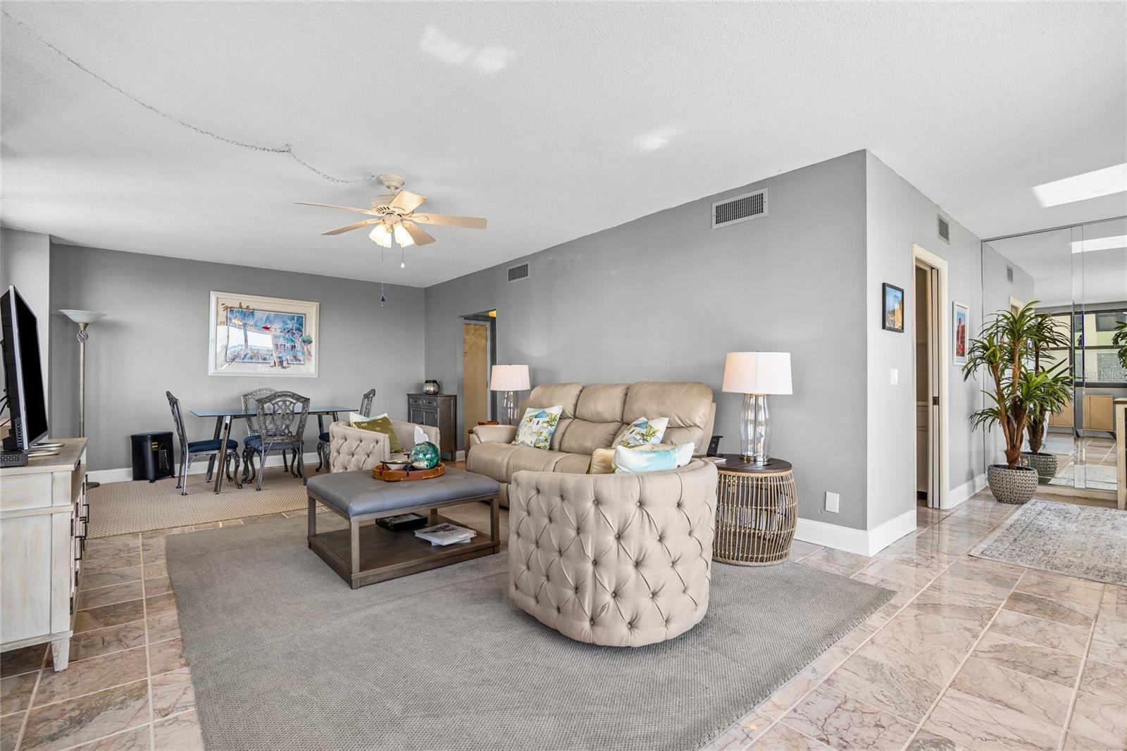SAN SEAIR CONDO - Residential