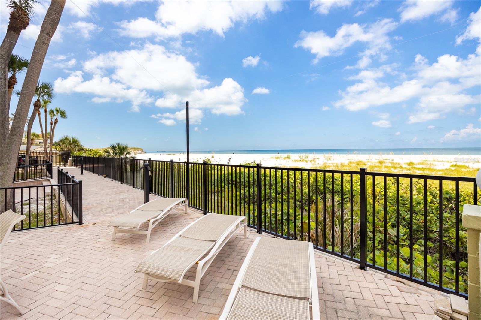 SAN SEAIR CONDO - Residential
