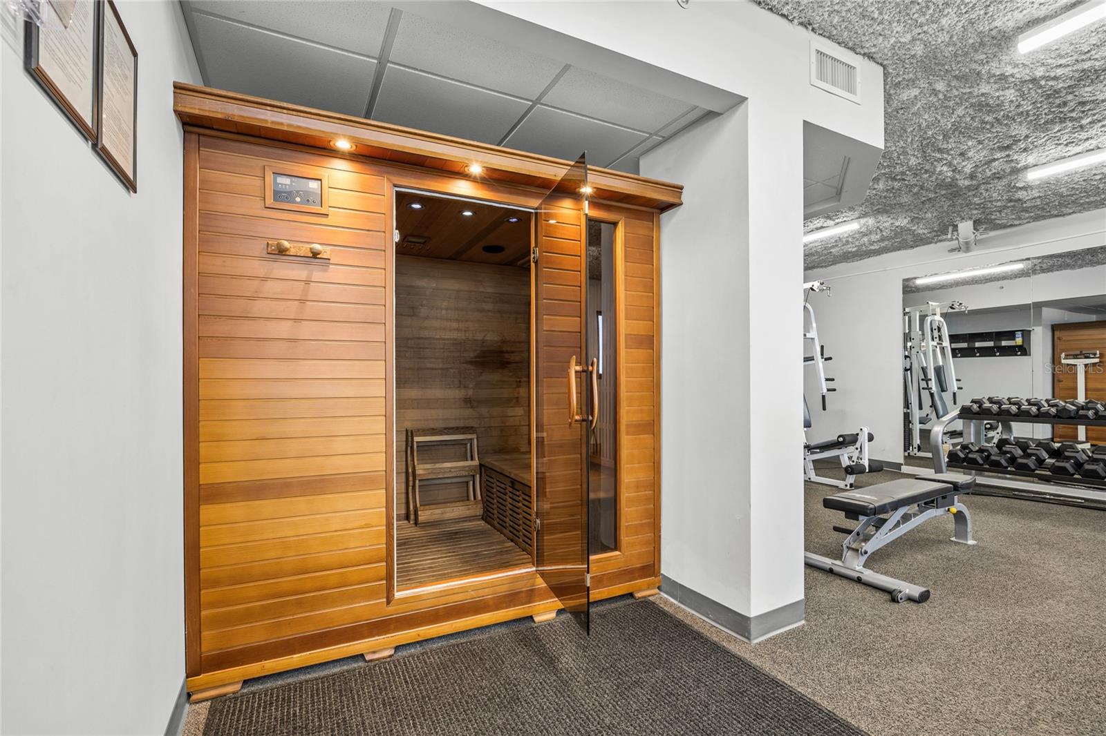 SAN SEAIR CONDO - Residential
