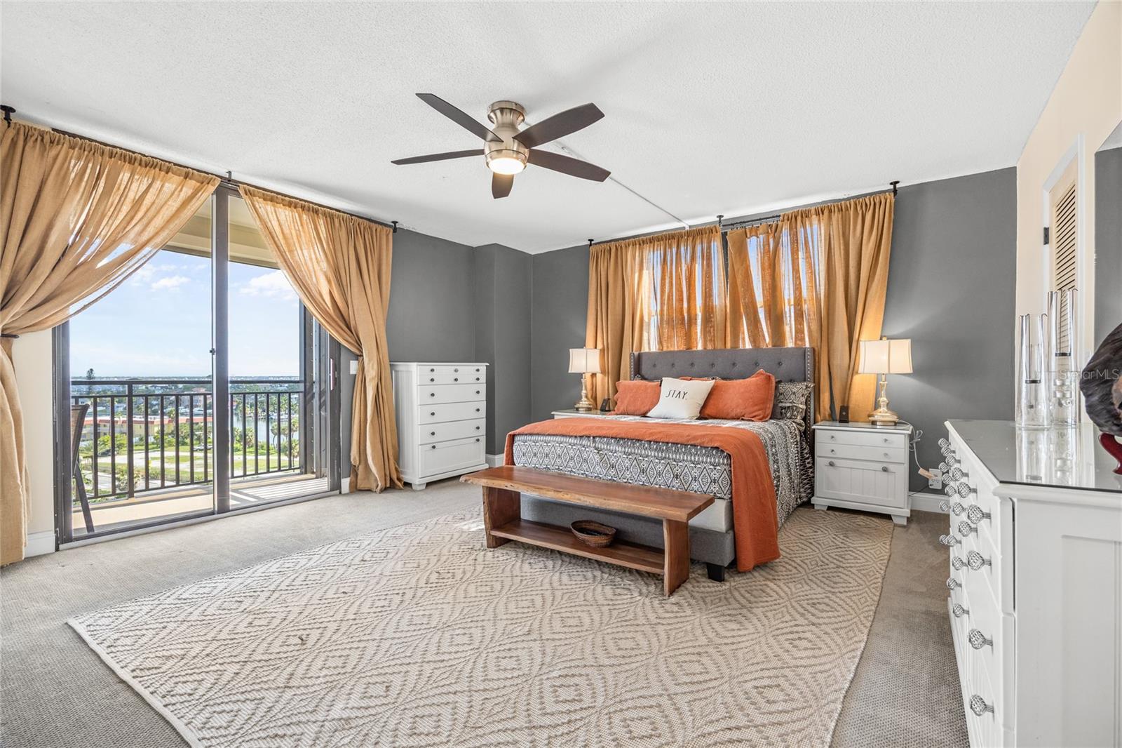 SAN SEAIR CONDO - Residential