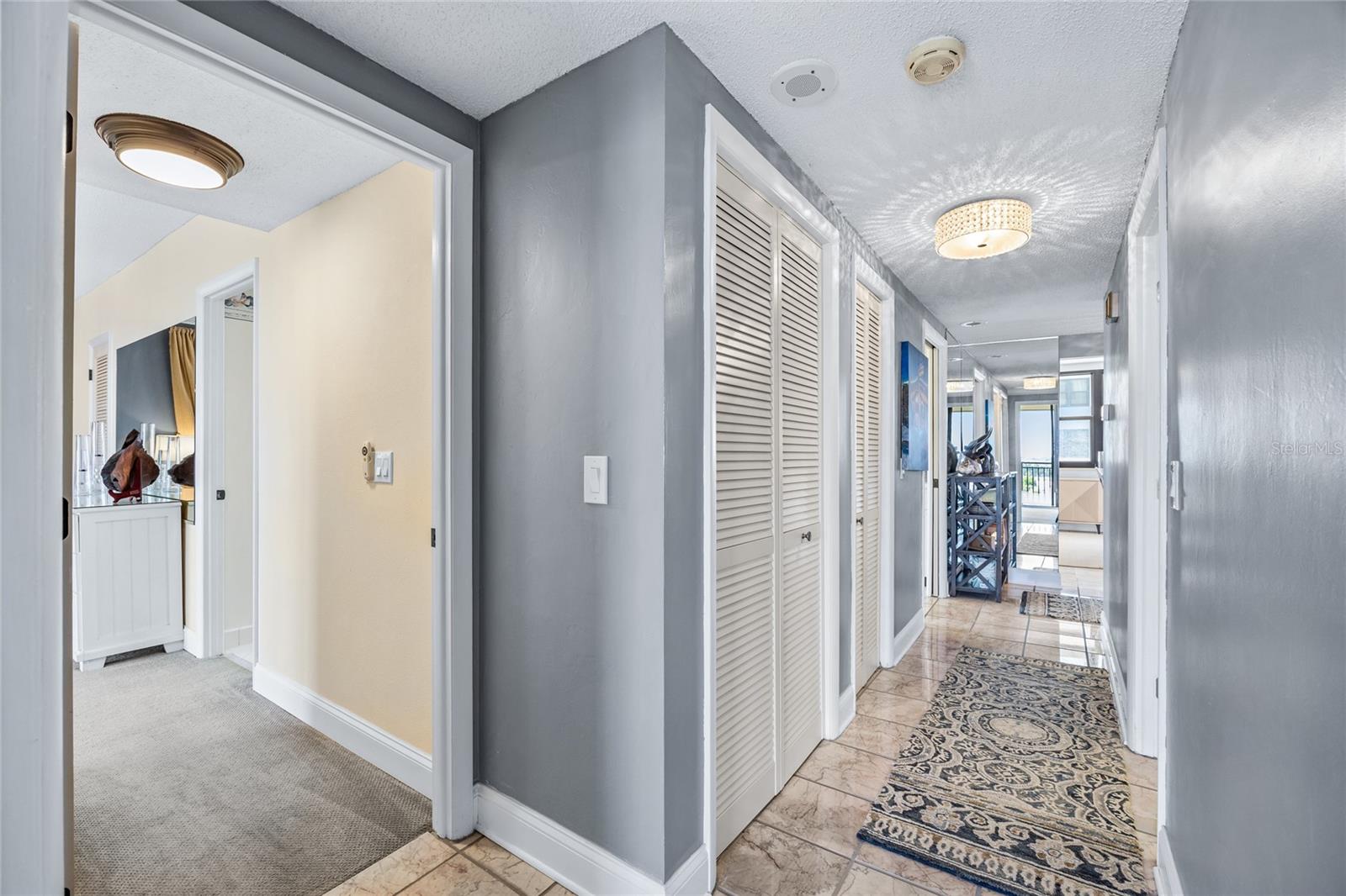 SAN SEAIR CONDO - Residential