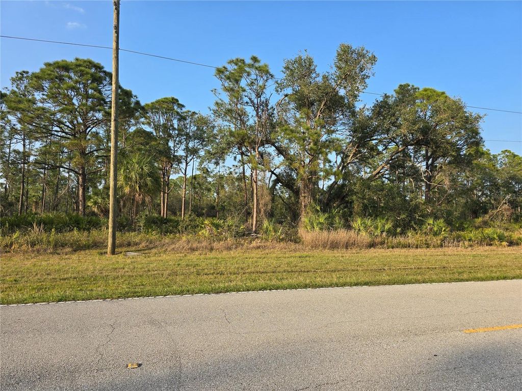 Photo of 852 Biscayne Drive, Port Charlotte, FL 33953 (MLS # C7506811)