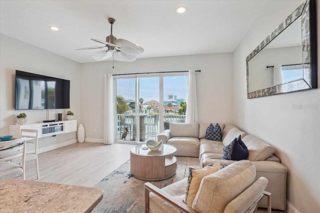 PARADISE COVE - Residential