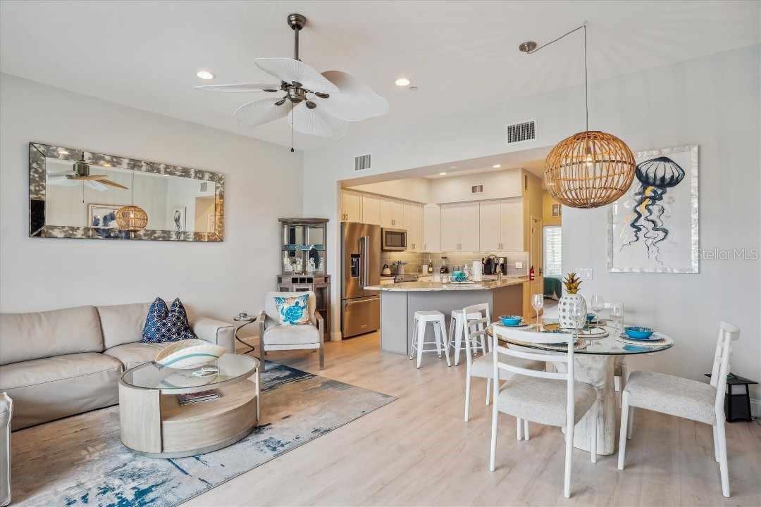 PARADISE COVE - Residential