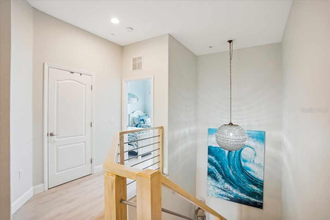 PARADISE COVE - Residential