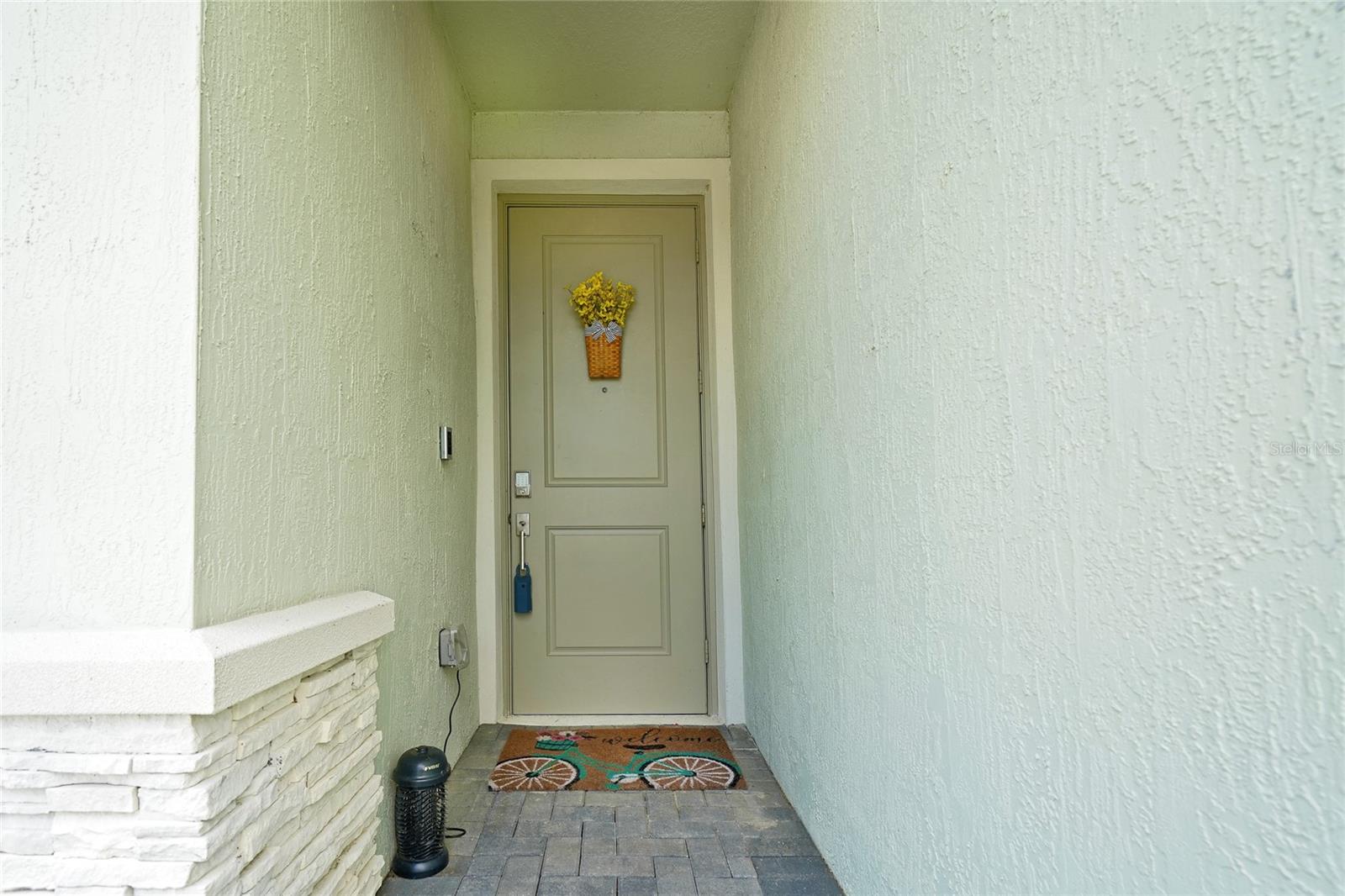 636 VERIDIAN CIRCLE NW