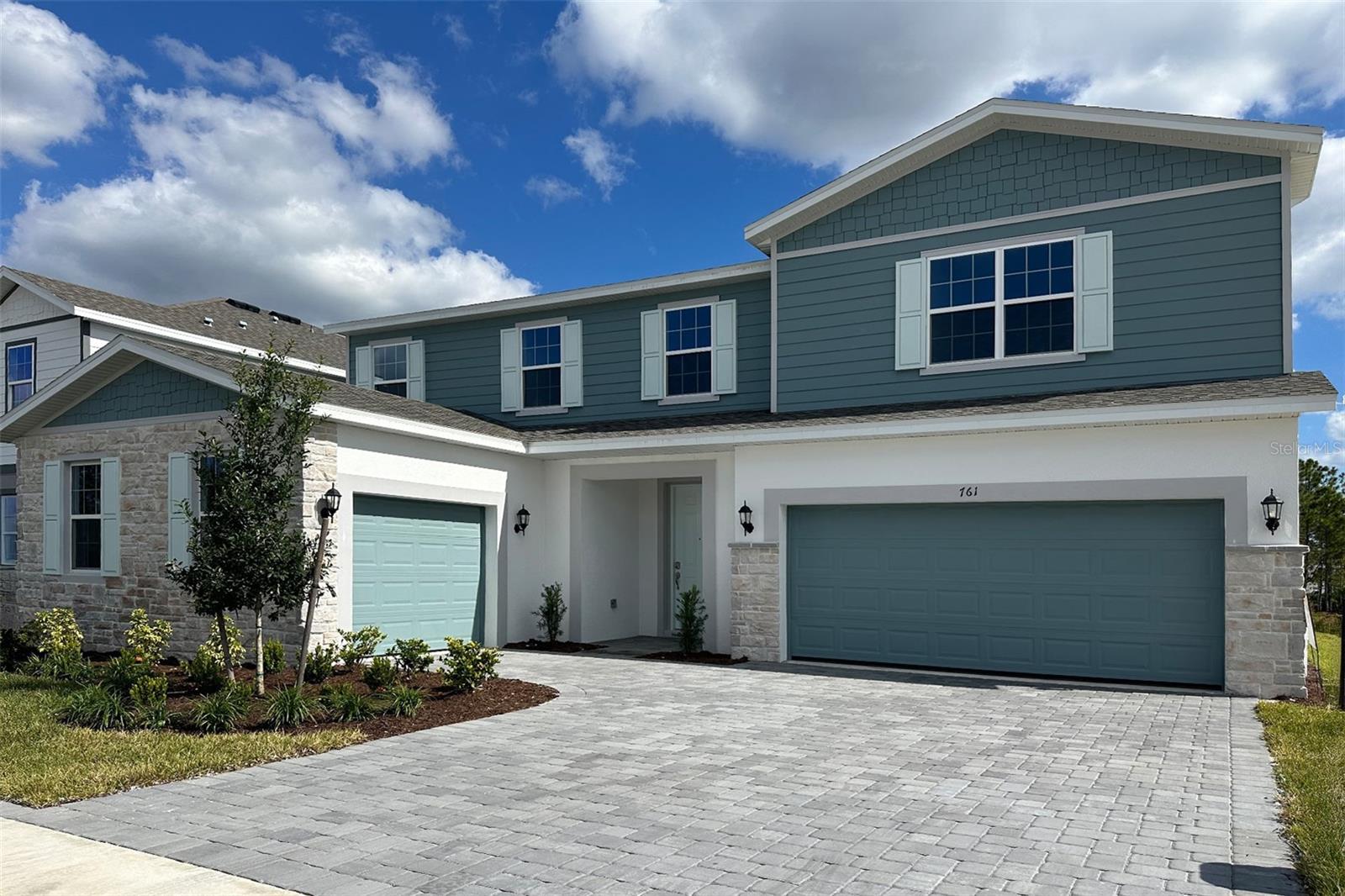 761 FARFIELDS STREET