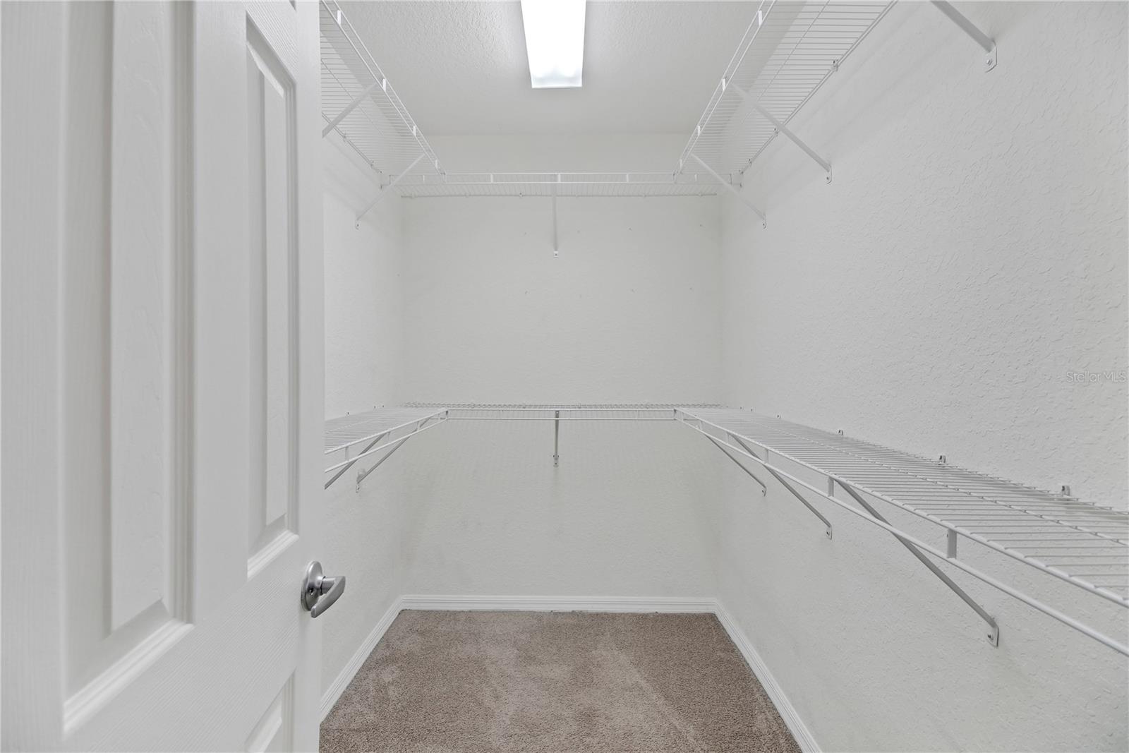 LADY LAKE STONEWOOD MANOR - Residential