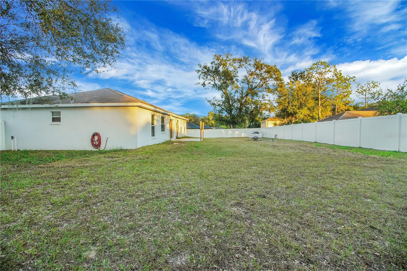 LADY LAKE STONEWOOD MANOR - Residential