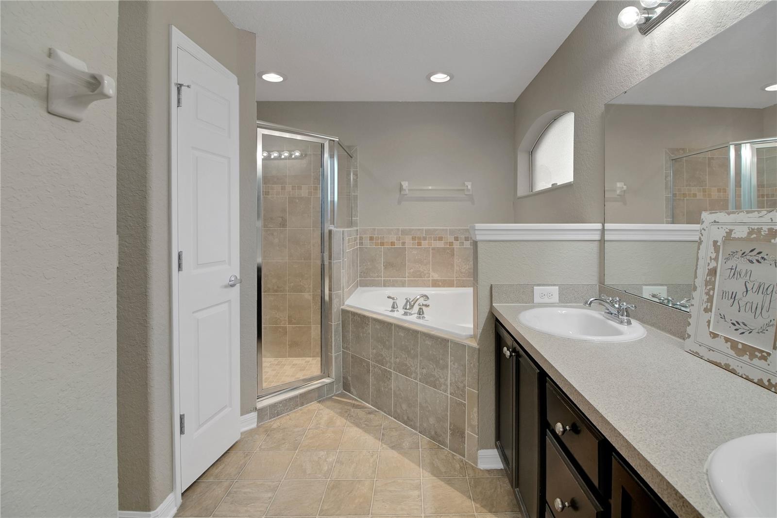 LADY LAKE STONEWOOD MANOR - Residential