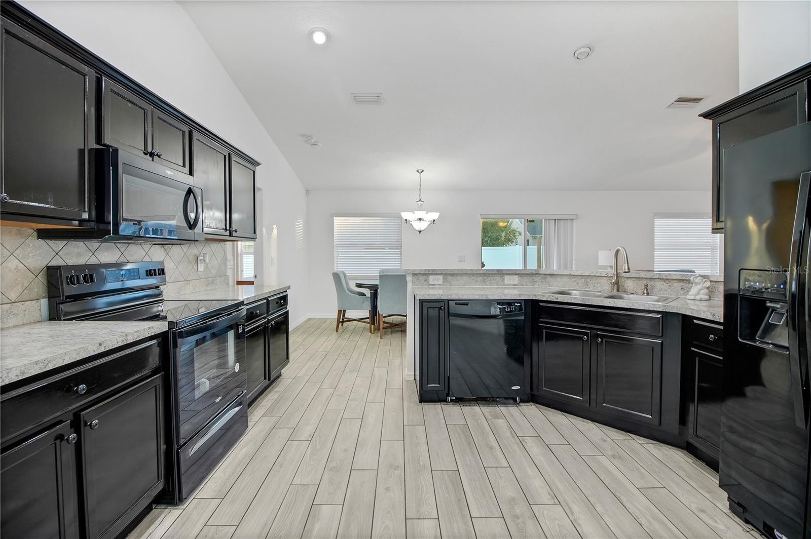 LADY LAKE STONEWOOD MANOR - Residential